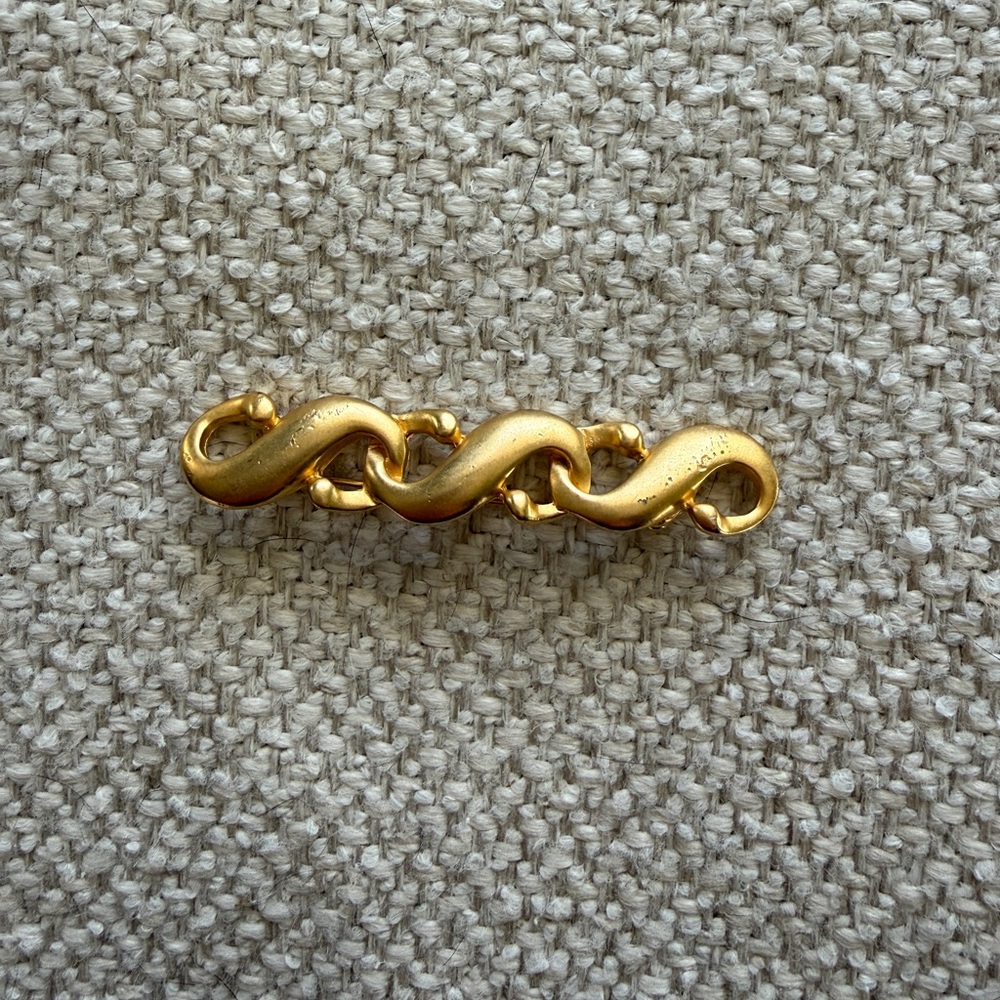 Vintage Gold Wave Link Brooch